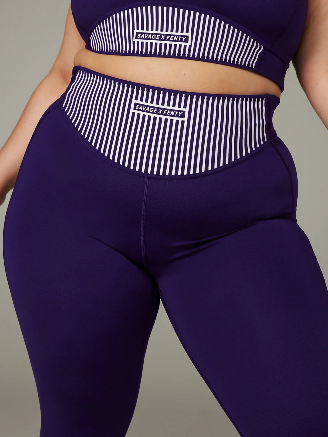 Accentuated Curves High waist Leggings